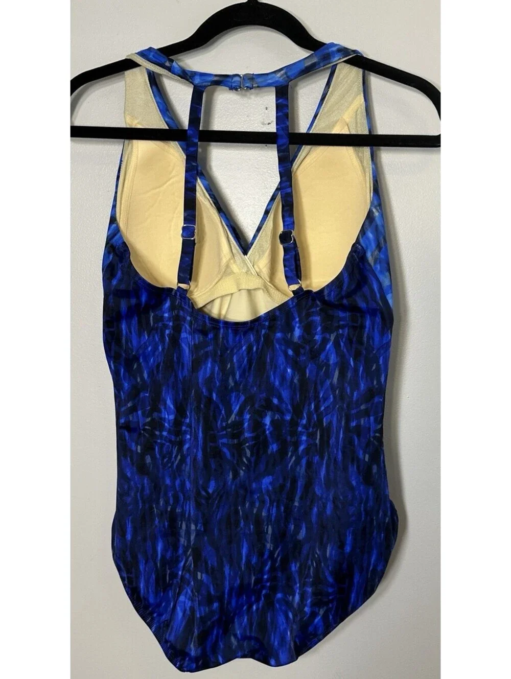 Miraclesuit Slimming One Piece Swimsuit Blue Print Cross Front Haltered Size 14.
